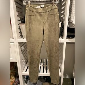 NWT Sneak Peek olive suede jeggings. size M
